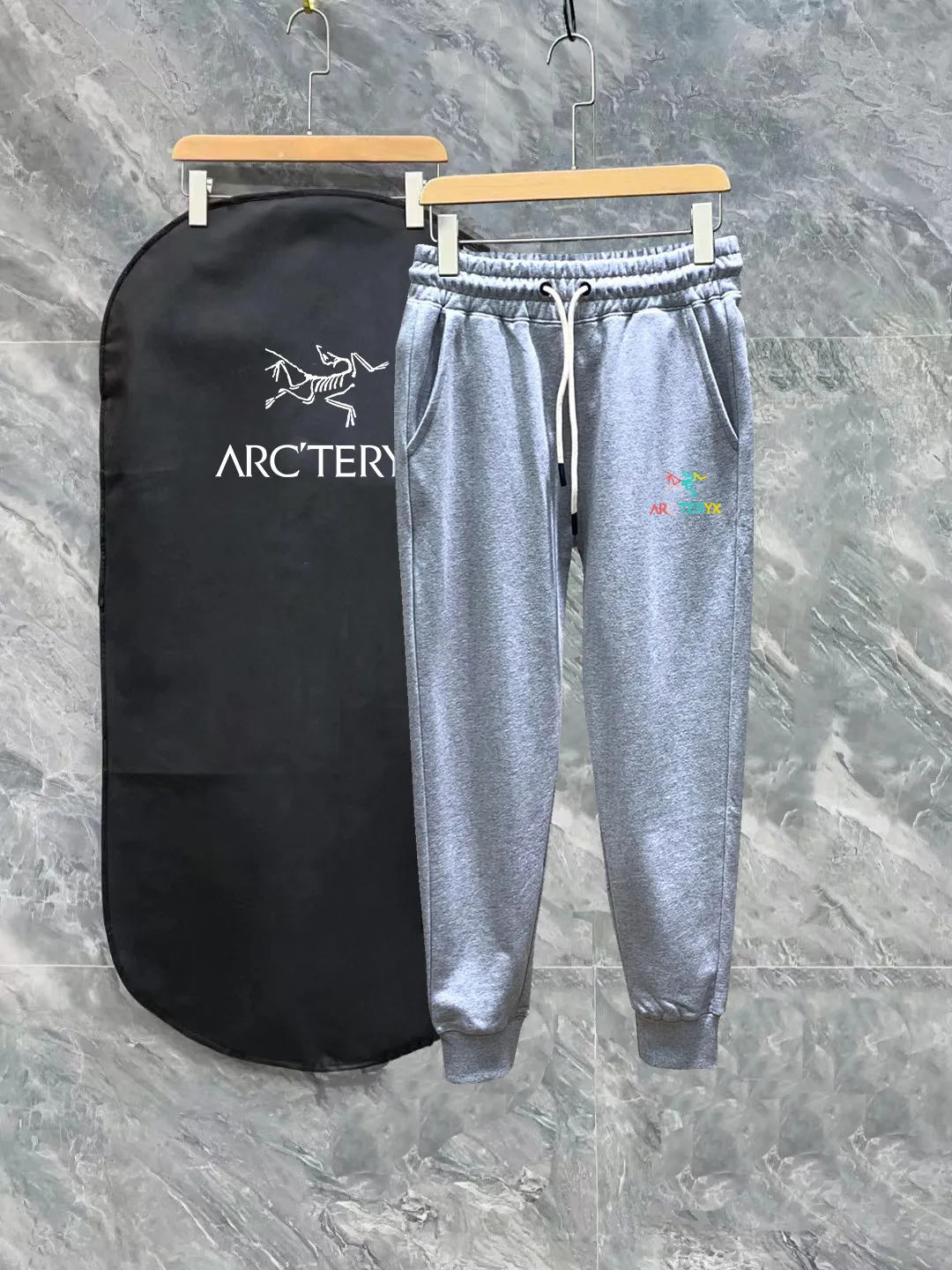 ARC SS Logo Factory g Black White ：Black Gray Size S-XL